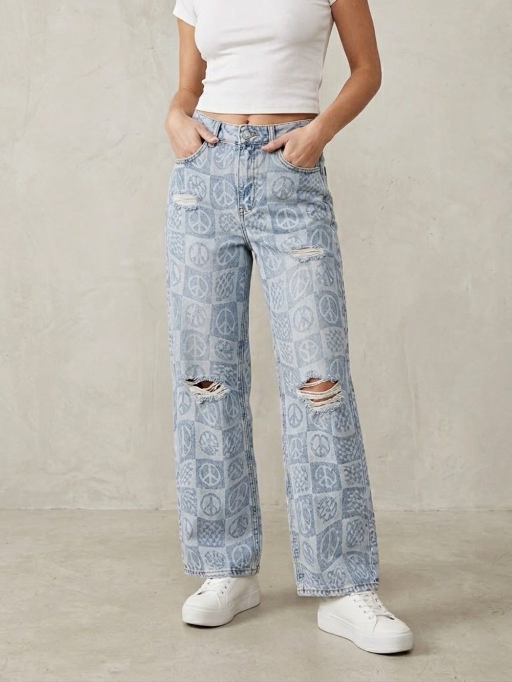 Tinseltown High Rise Distressed Wide Leg Jeans Checkerboard Peace Sign Women’s 7